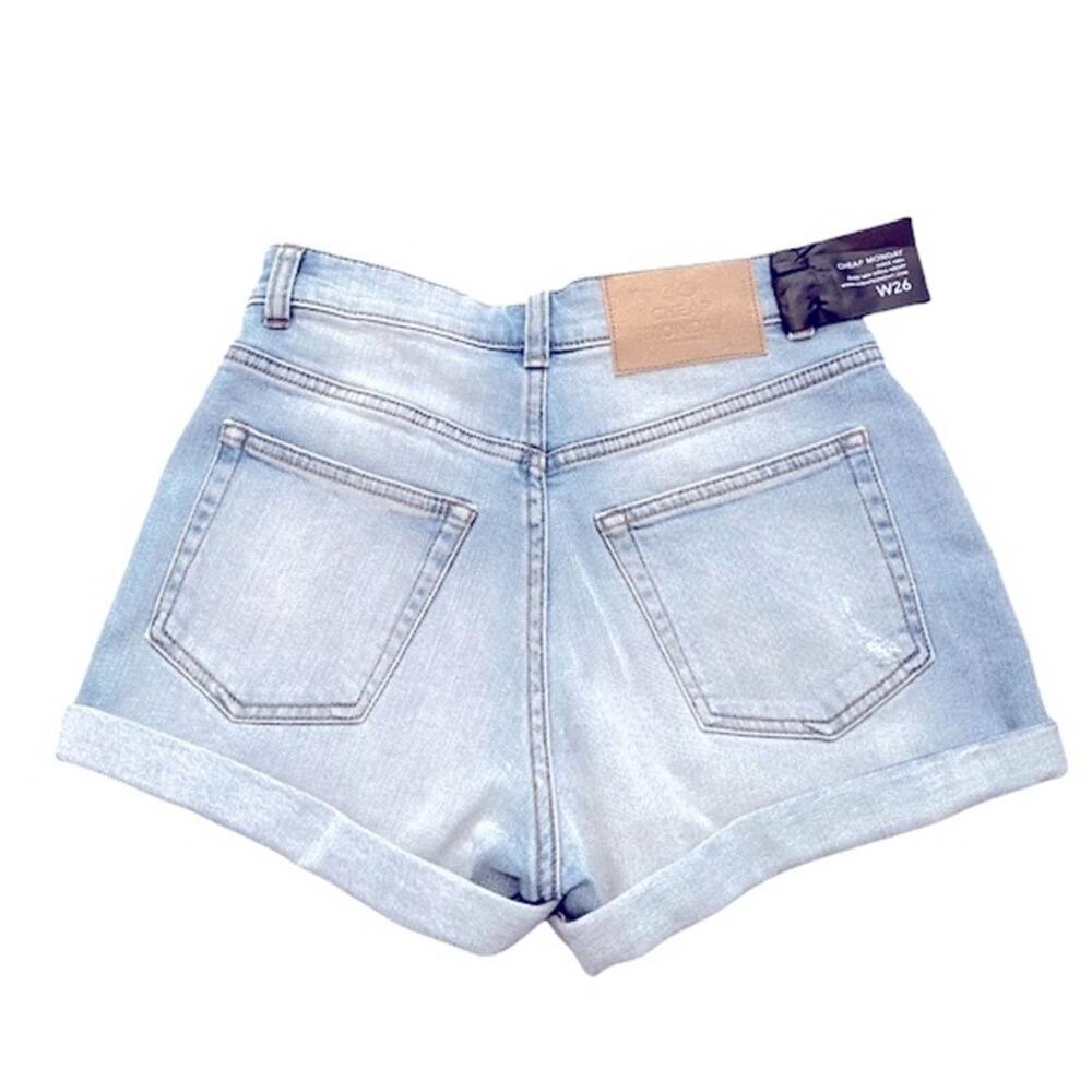 Cheap Monday Light Wash Distressed Donna Short Air Blue Wash Size 26 NWT - Picture 3 of 13